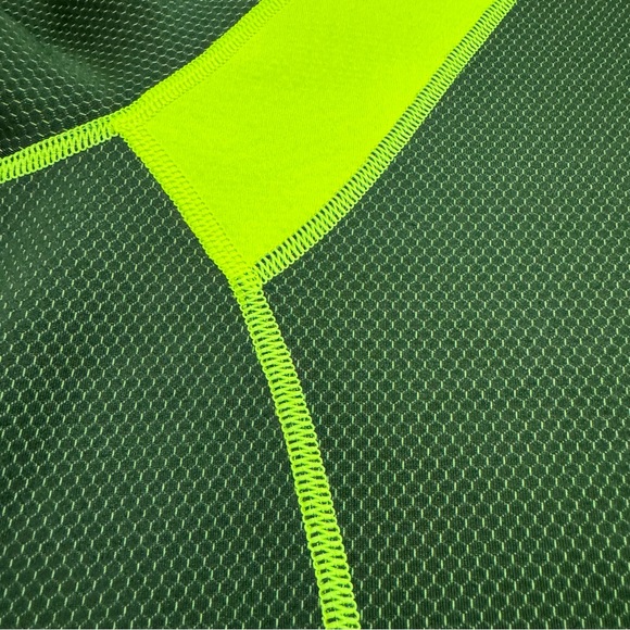 Under Armour Cold Gear Infared Thermo Quarter Zip—2XL - Picture 7 of 13